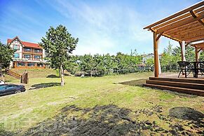 Baili Manor Cing Jing