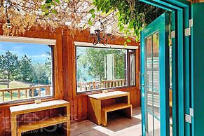 Baili Manor Cing Jing