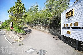 Baili Manor Cing Jing