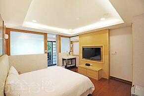 Baili Manor Cing Jing