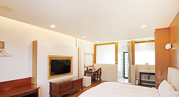 Baili Manor Cing Jing