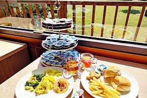 Baili Manor Cing Jing