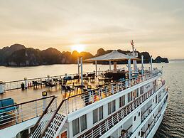 Ambassador Signature Cruise - Lan Ha Bay