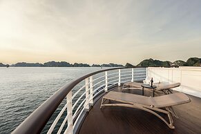 Ambassador Signature Cruise - Lan Ha Bay