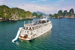 Ambassador Signature Cruise - Lan Ha Bay