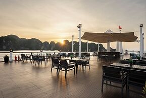 Ambassador Signature Cruise - Lan Ha Bay