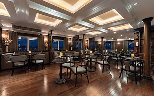 Ambassador Signature Cruise - Lan Ha Bay