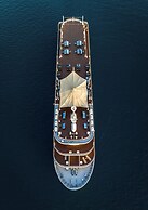 Ambassador Signature Cruise - Lan Ha Bay