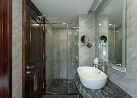 Ambassador Signature Cruise - Lan Ha Bay