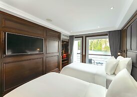 Ambassador Signature Cruise - Lan Ha Bay