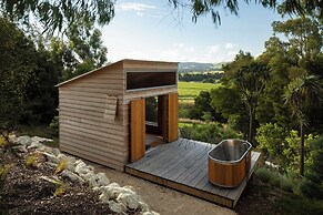Russell's Cabins