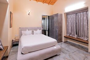 Freesia Resort by Express Inn