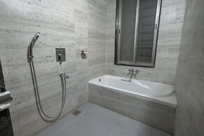 Freesia Resort by Express Inn