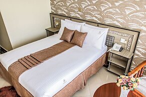 Astorian Grand Hotel