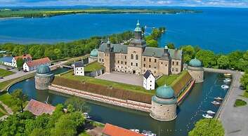 Kungs Starby gård Bed & Breakfast