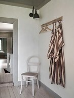 Kungs Starby gård Bed & Breakfast