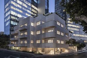 R48 Hotel and Garden