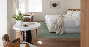 R48 Hotel and Garden