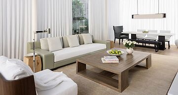 R48 Hotel and Garden