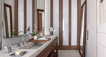 R48 Hotel and Garden