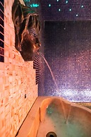 Saint George's House Apartments & SPA