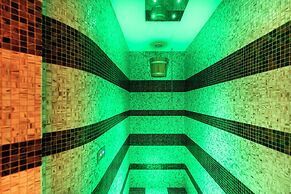 Saint George's House Apartments & SPA