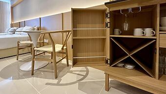 Borneotel The Shore KK by CHG