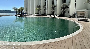 Borneotel The Shore KK by CHG