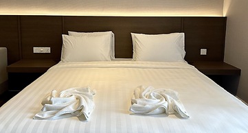 Borneotel The Shore KK by CHG