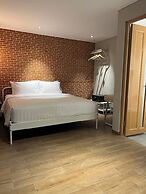 Lugano Arte Homestay