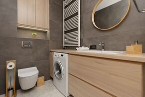 Lux Apartment Manufaktura by Renters