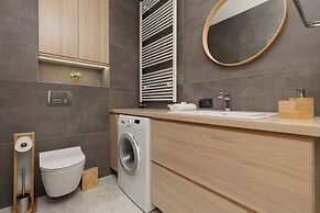 Lux Apartment Manufaktura by Renters