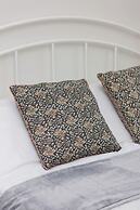 Lux Apartment Manufaktura by Renters