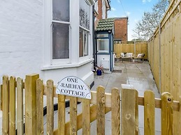 Romantic 1-bed House in Whitstable Real gem !