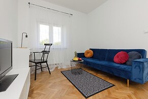 Modern Studio Abramowskiego by Renters