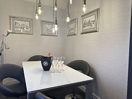 The Sandgate New Immaculate 1-bed Apartment in Ayr