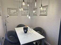 The Sandgate New Immaculate 1-bed Apartment in Ayr