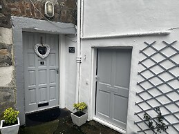 The Sandgate New Immaculate 1-bed Apartment in Ayr