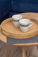 Modern Apartment Wola by Renters