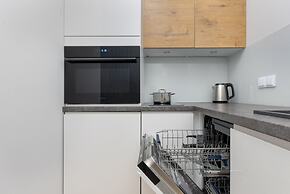 Modern Apartment Wola by Renters