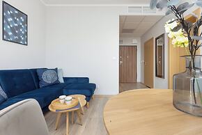 Modern Apartment Wola by Renters