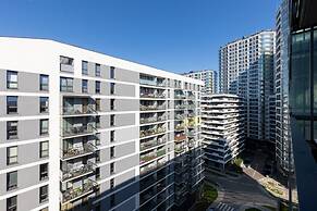 Prymasa Tysiąclecia Apartment by Renters