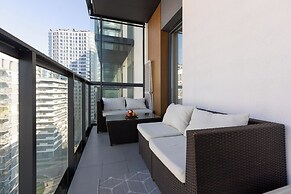 Prymasa Tysiąclecia Apartment by Renters