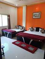 Goroomgo New Ashiyana Palace Varanasi