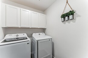 Charming Mesquite Retreat 3 Bedroom Home by Redawning
