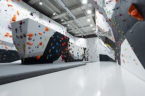 INVENTIST Hotel Sports Academy