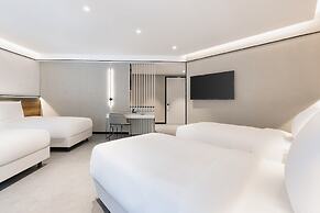 INVENTIST Hotel Sports Academy