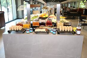 INVENTIST Hotel Sports Academy