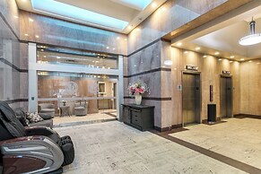Chic 4BR Condo in California Building