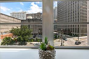 Chic 4BR Condo in California Building